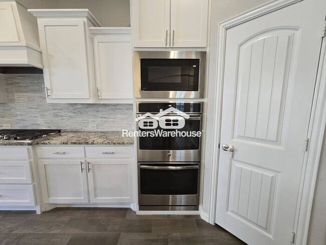 Building Photo - MOVE IN READY - PROSPER TX - 4BEDS 3BATHS