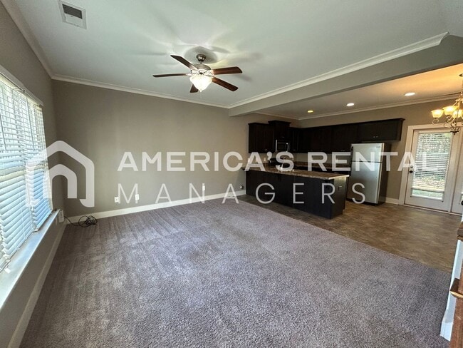 Building Photo - DEPOSIT PENDING! Town Home Available For Rent in Chelsea... Available to View Now!
