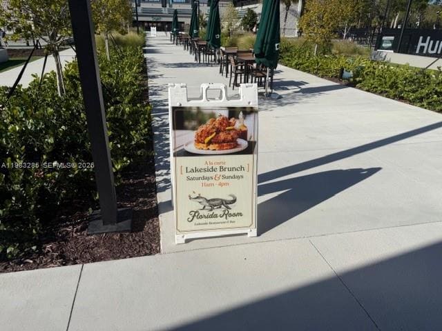 Building Photo - 2927 SW 18th Terrace