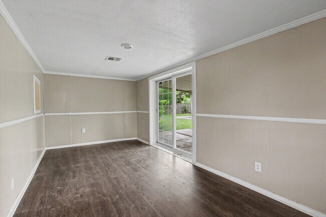 Building Photo - 2236 SW 59th Pl