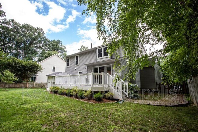 Building Photo - 2807 Chapman Ct