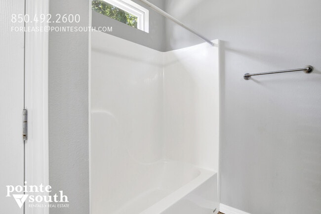 Building Photo - 2147 Henrietta Fulford Pl