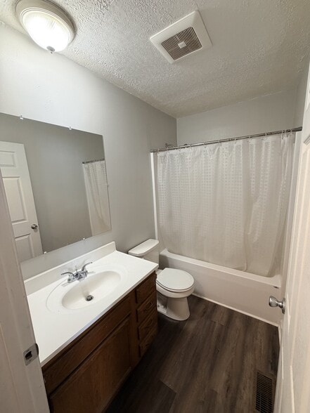 Building Photo - 8435 Shell Ln NW