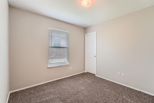 Building Photo - 315 Moonwalker Trail