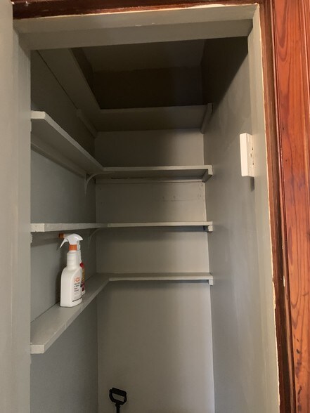 Building Photo - 19 Canaan St