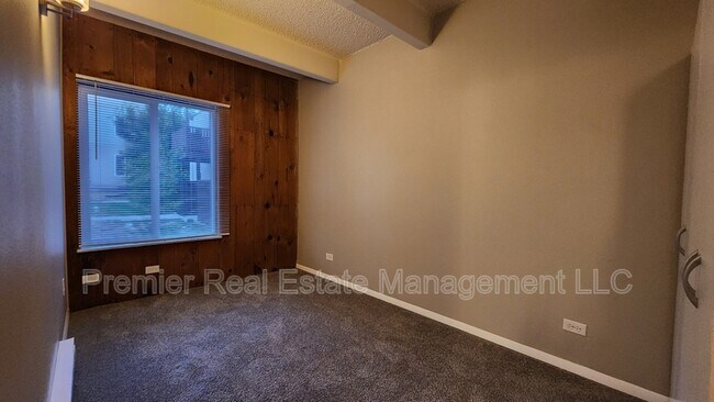 Building Photo - 9725 E Harvard Ave