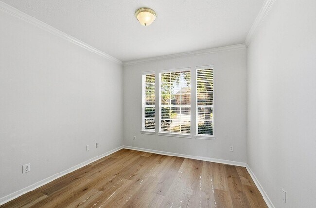 Building Photo - 22314 Ivy Stone Ct