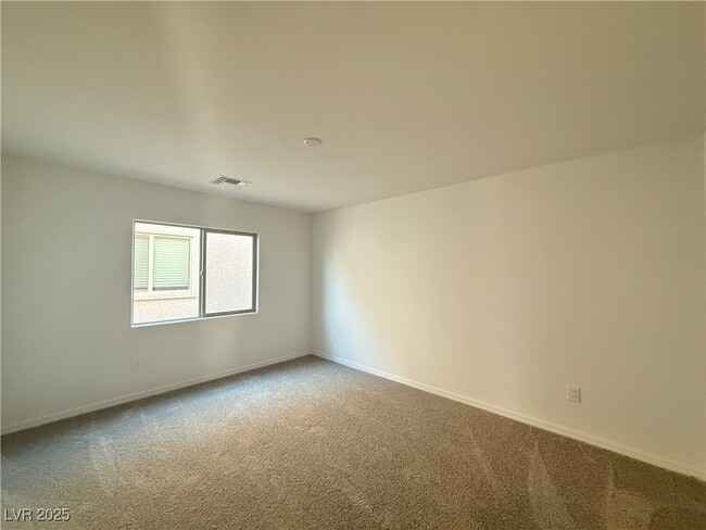 Building Photo - 7516 Castlegreen Ave