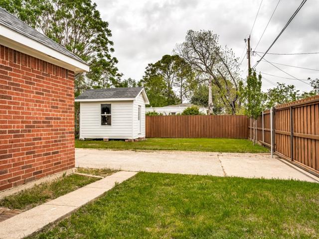 Building Photo - 1403 Dennison St