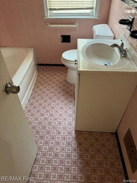 Building Photo - 15318 Whitcomb