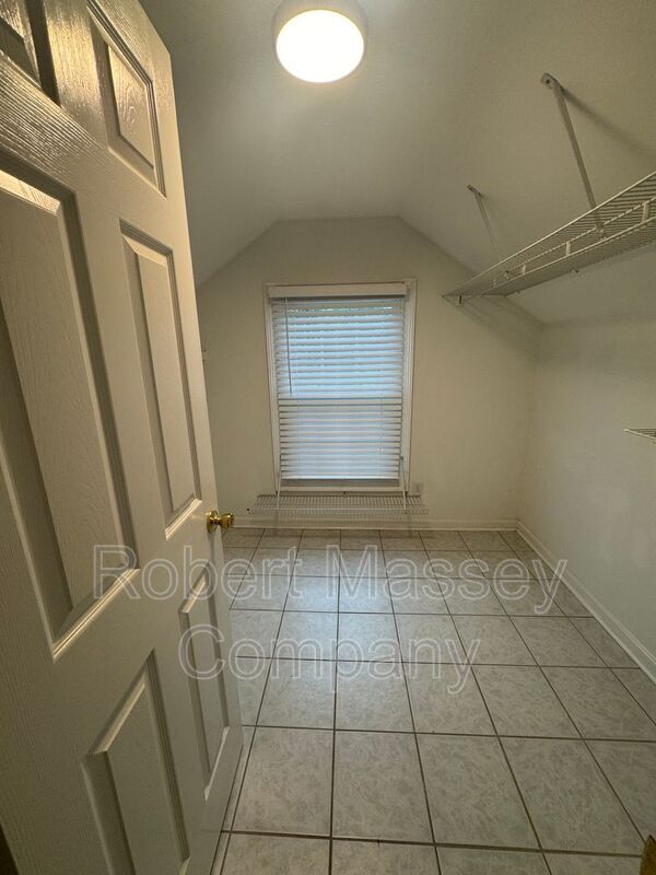 Building Photo - 4109 Winchester Rd