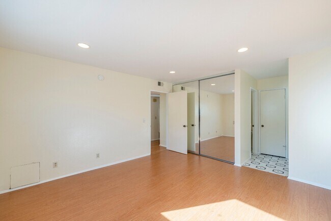 Building Photo - 25930 Narbonne Ave
