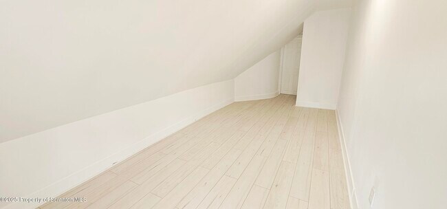 Building Photo - 128 S Rebecca Ave