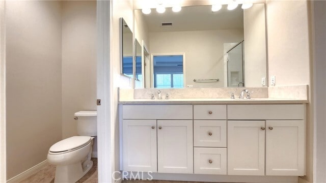 Building Photo - 22 Ovation