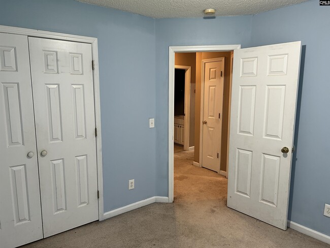 Building Photo - 17 Sugar Maple Ct
