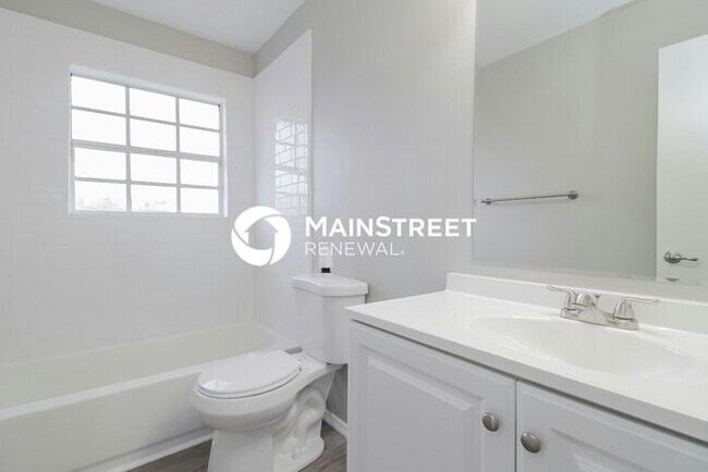 Building Photo - 3 Bedroom Pet-Friendly Home in Orlando, FL...