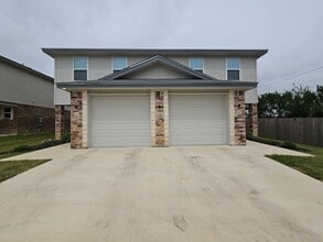 Building Photo - 230 N Mary Jo Dr