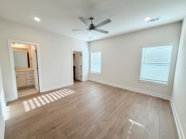 Building Photo - 502 S Calico Ave