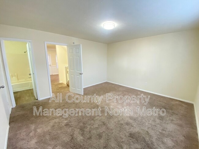 Building Photo - 3054 Destin Cir