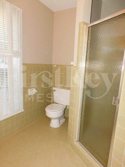 Building Photo - 6135 Haddington Dr