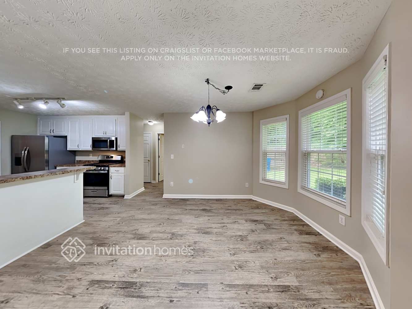 Building Photo - 975 Chapel Hill Dr SE