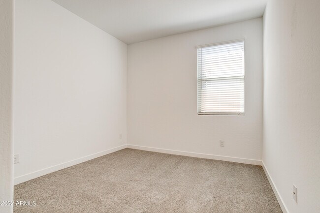 Building Photo - 17032 W El Caminito Dr