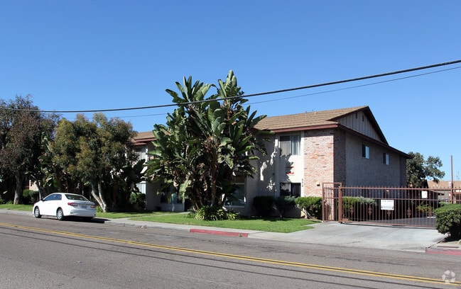 Primary Photo - Anita Square Apartments