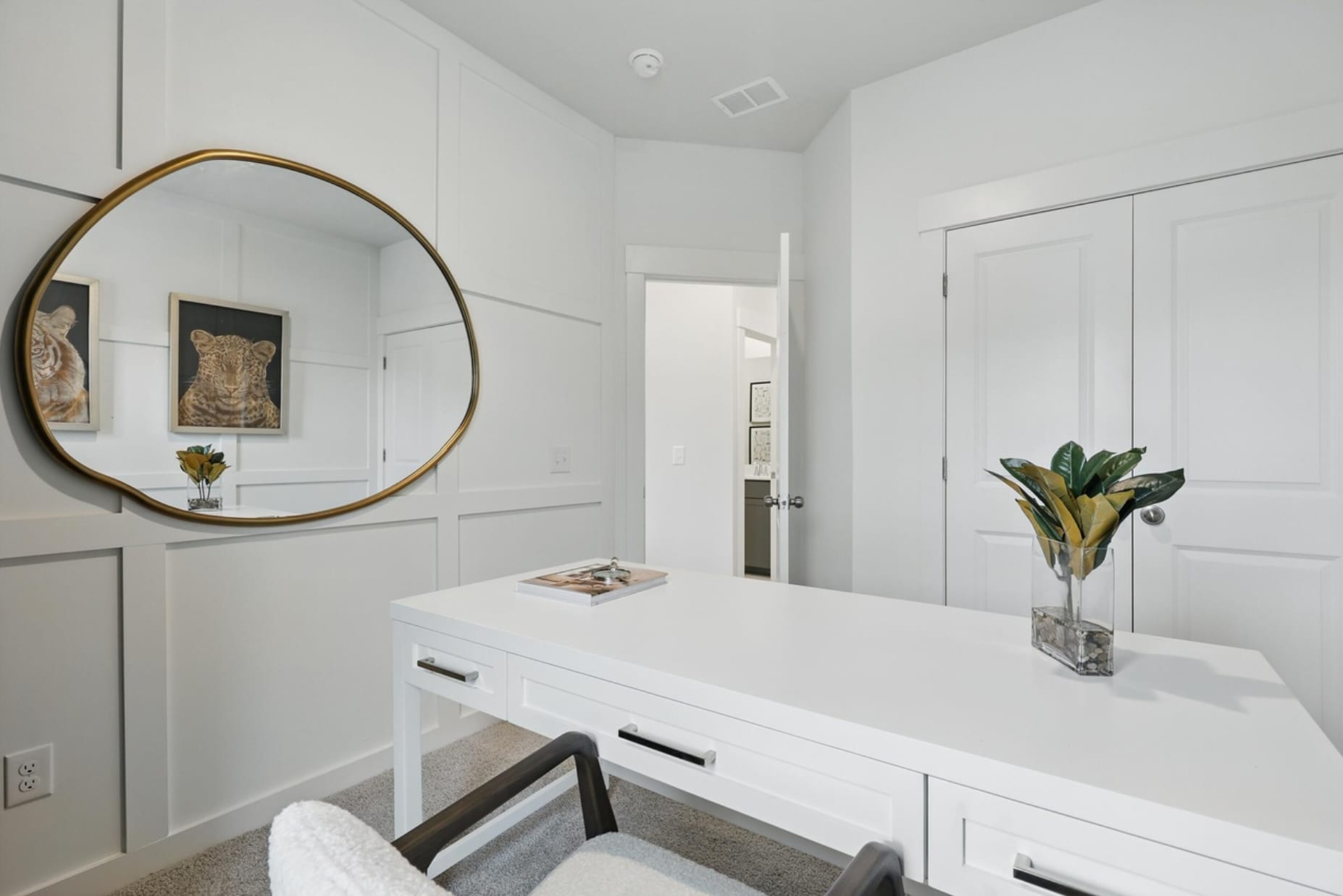 1th fl bedroom/office space - 421 Talbot Dr