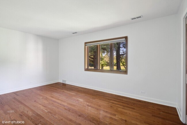 Building Photo - 2897 87th St