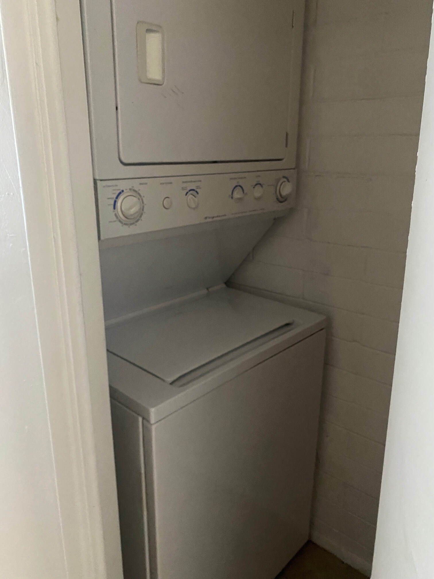 Building Photo - 2525 N Alvernon Way