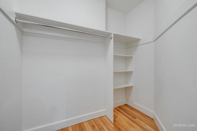 Building Photo - 560 O'Farrell St