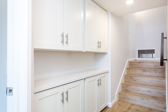 Building Photo - Modern Home in West Village of Singing Hills