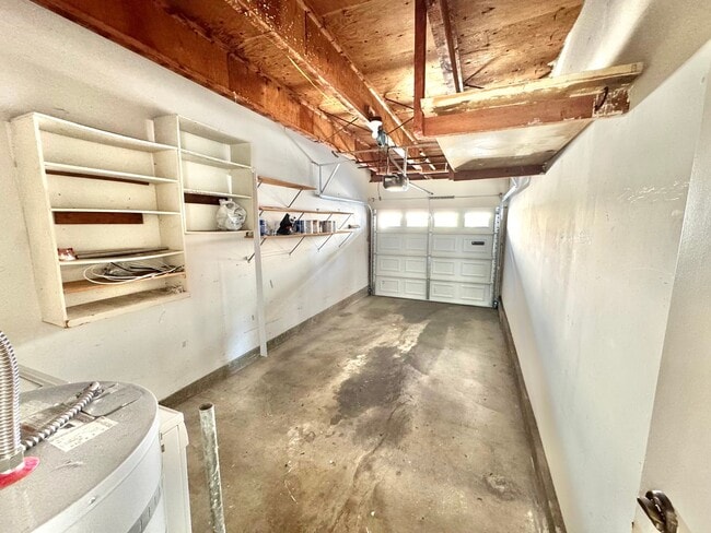 Building Photo - Mid-Century Townhome in Fashion/Mission Valley WEST! 3bd/2ba, garage, laundry, VIEW!