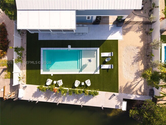 Building Photo - 129 Nautilus Dr