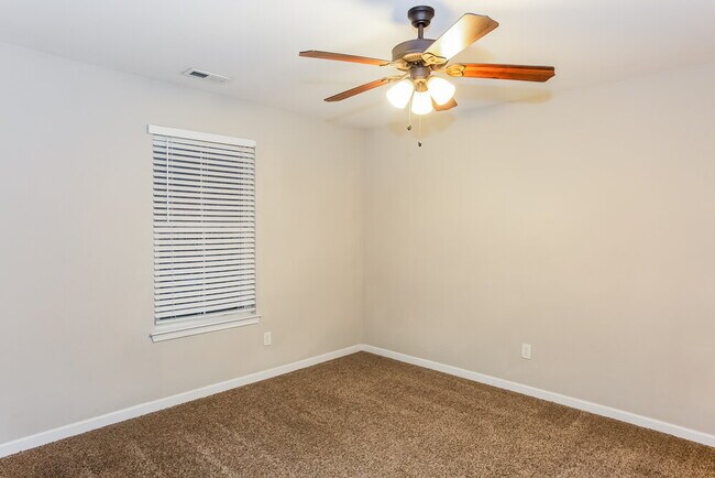 Building Photo - 1701 Seefin Ct