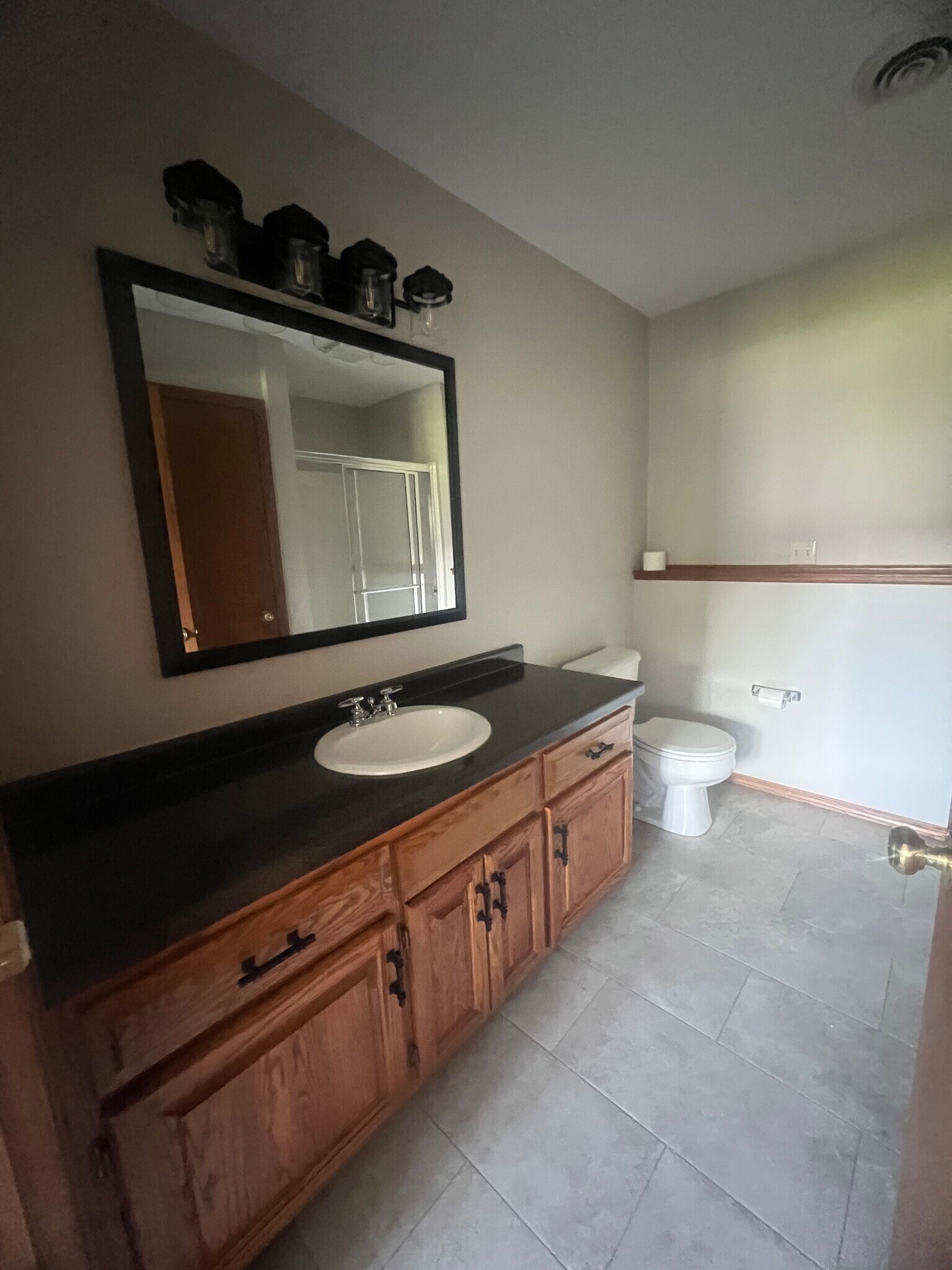 Lower 2nd full bathroom - 2660 Sandra Rose Ln