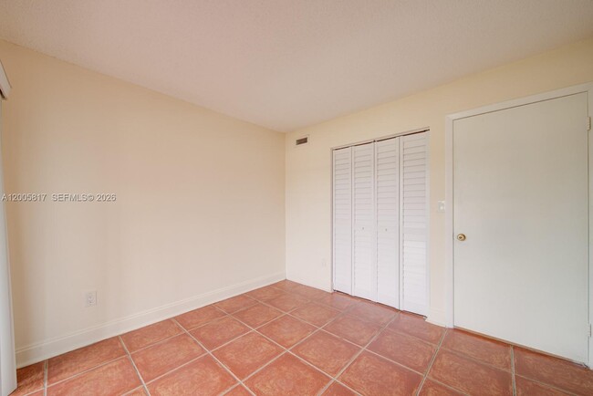 Building Photo - 9715 Hammocks Blvd