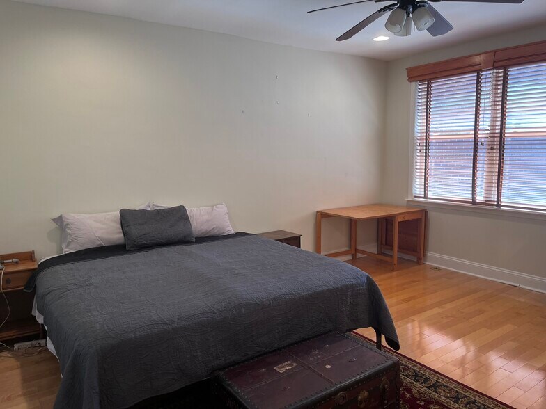 Building Photo - 1438 Columbia Rd NW