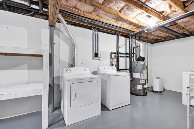 Building Photo - 18 Kathryn Dr