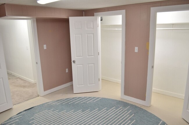 Building Photo - Beautiful Home in Excellent Murray Location!