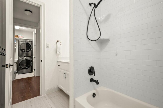Building Photo - 20809 Grandala Ct