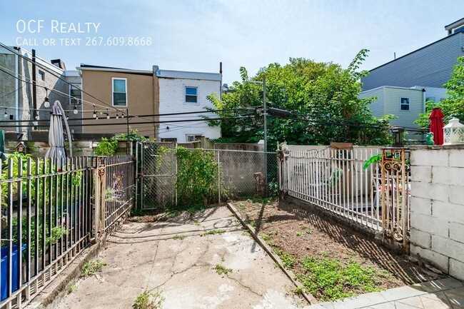 Building Photo - Three Bed Point Breeze Townhome