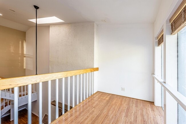 Building Photo - 2936 Florida Blvd