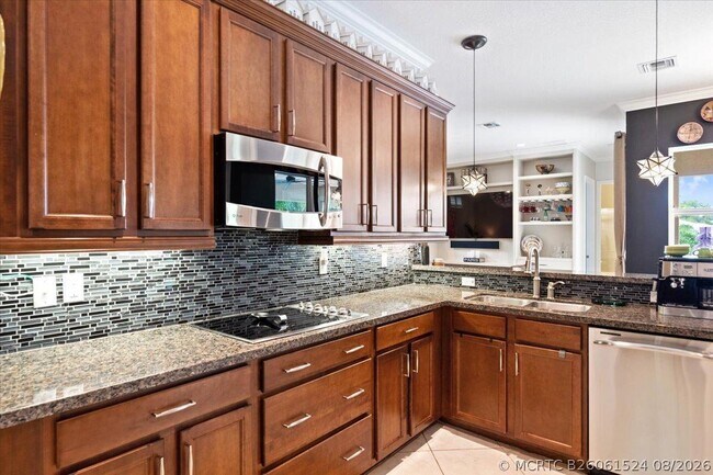 Building Photo - 8152 Butler Greenwood Dr