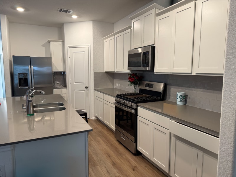 Building Photo - 404 Golden Grove Pkwy