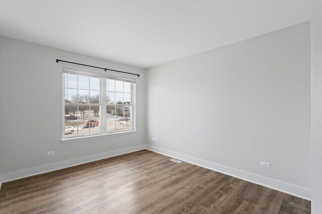 Building Photo - 1873 Grassy Knoll Ct