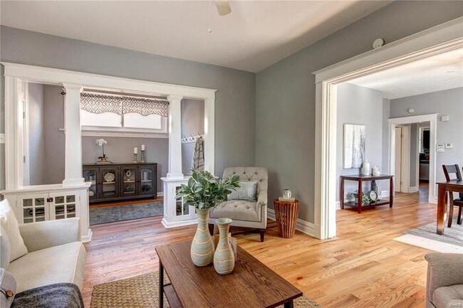 Building Photo - Fantastic 2bd/1ba home! Let yourself in!