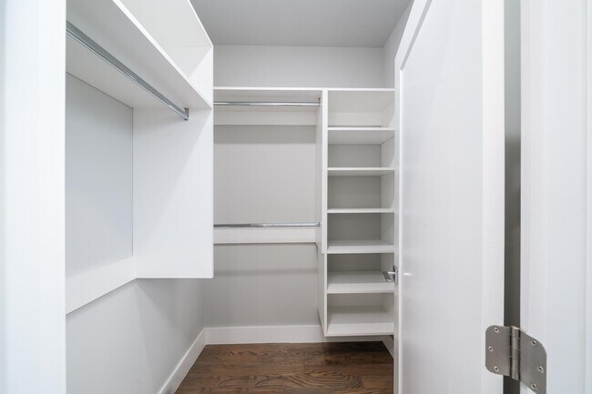 Building Photo - 195 Liberty Ave