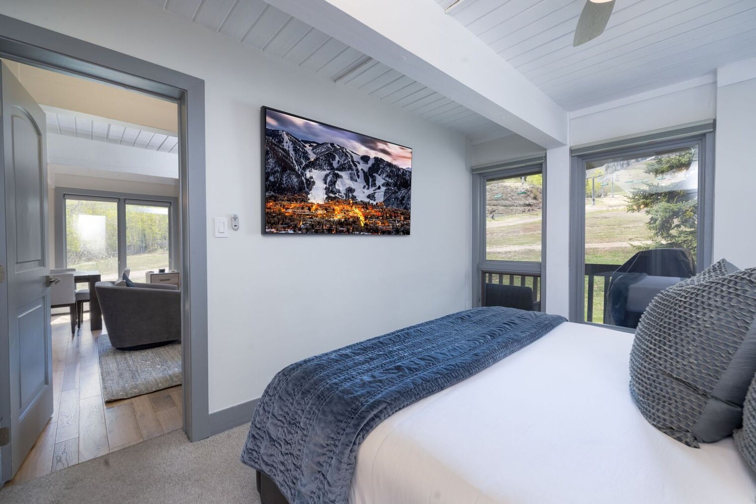 Building Photo - 70 Gallun Ln