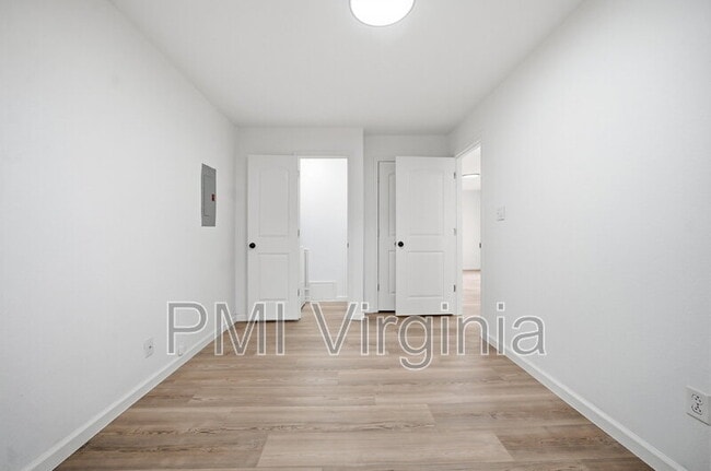 Building Photo - 2644 McKann Ave